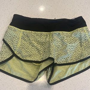 Lululemon speed up short 2.5